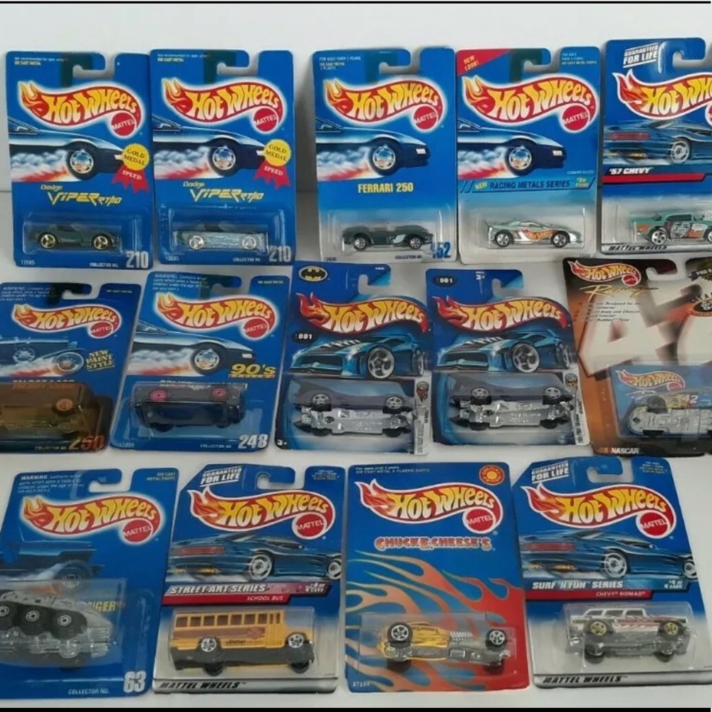 HOT WHEELS 14 Vtg: 92 Viper 90 Ferrari 250 Batman